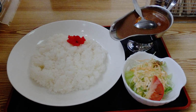 剣淵駅前旅館の人気カレー